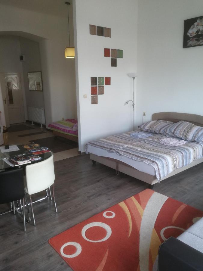 Next Door Apartment บูดาเปสต์ ภายนอก รูปภาพ